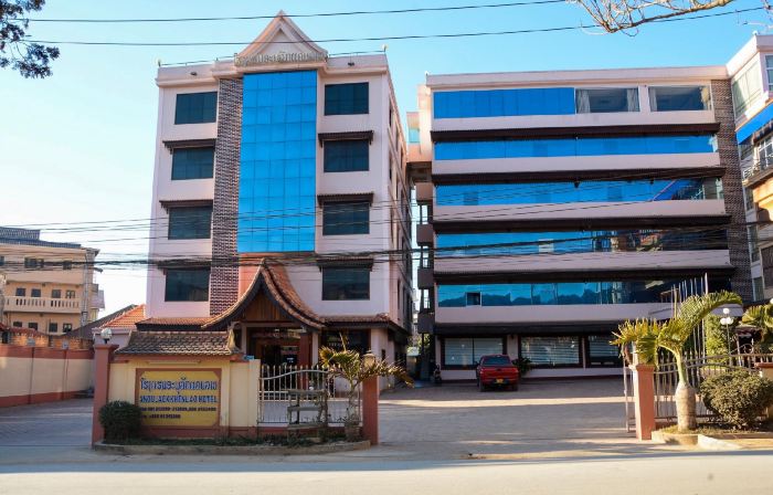 Anoulackkhenlao Hotel