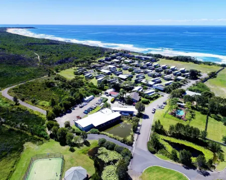 Serenity Diamond Beach Hotels in Old Bar