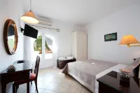 Tsakanos Apartments - موقف سيارات