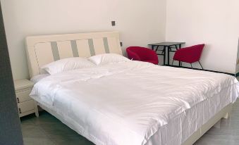 Yujian 111 Apartment (Huanghe Road)