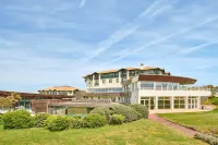 Atlanthal Hotels near Eglise Saint-Leon.