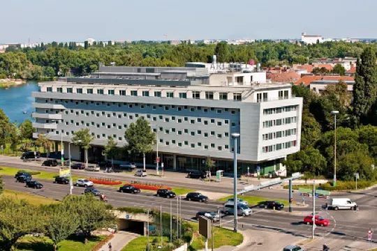 อาร์โคเทล ไคเซอร์วาสเซอร์ เวียนนา