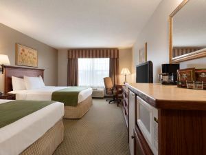 Country Inn & Suites by Radisson, St. Cloud East, MN