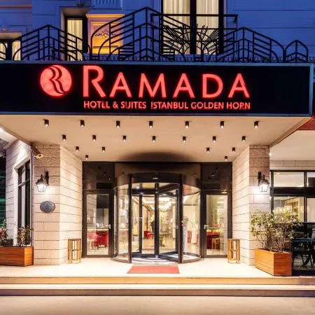 Ramada by Wyndham Istanbul Golden Horn Отели рядом с достопримечательностью «Университет Bilgi»