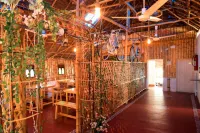 La Maison Royale Near White Town