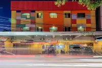 RedDoorz Near Bethesda Manado Hotels in Sario