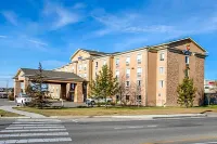 Comfort Inn & Suites Hotels near Olds College Brewery