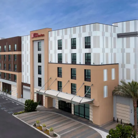 Hilton Garden Inn San Jose Airport Отели рядом с достопримечательностью «Спортивный комплекс «SAP-центр»»