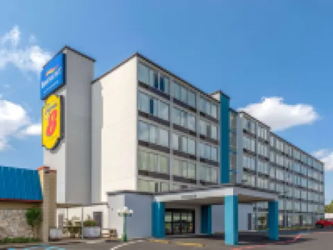 Baymont by Wyndham Laredo Hotels in Laredo