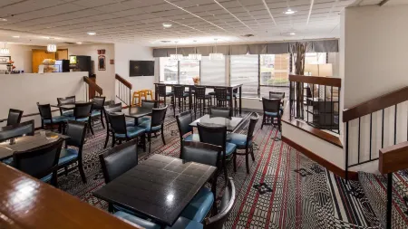 The Hotel at Dayton South Отели в г. Уэйнсвилл