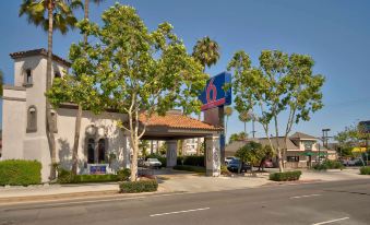 Studio 6 Suites Lawndale, CA – South Bay