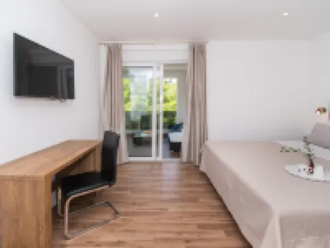 Villa Franko Hotels in Srima