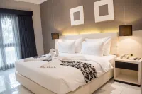 โรงแรม Luminor Jember โดย WH - ที่มีที่จอดรถ