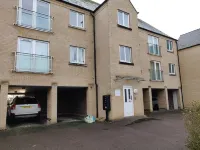 River Penthouse Little Paxton - 75 Skipper Way Hotels near St Neots Evangelical Church