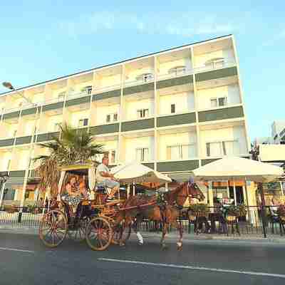 AX The Victoria Hotel Hotel Exterior