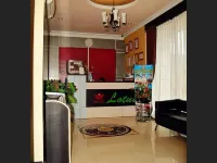 Hotel Lotus Hotels in Ujung