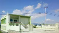 PENGINAPAN DZAKY SYARI'AH SUNGAI PENUH "Harga Spesial Untuk Sales / Marketing / Corporate" Hotel dekat Panorama foto kebun teh kayu aro