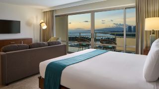 ilikai-hotel-and-luxury-suites