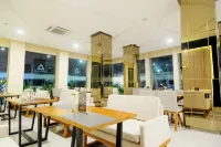 Azana Asia Hotel Cilacap - breakfast
