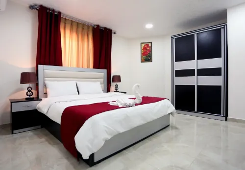 7 ボーイズ ホテル