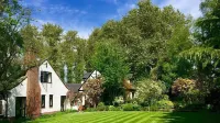The Stanwick Hotel Hotels in Islip