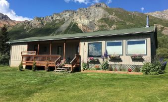 Sheep Mountain Lodge