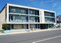 Dry Dock Motel 해변공원 호텔