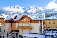 Albergo Dimaro Wellness Hotel Hotel di Commezzadura