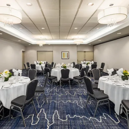 Holiday Inn Express VANCOUVER-METROTOWN (BURNABY) by IHG