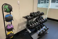 La Quinta Inn & Suites by Wyndham Indianapolis Downtown - gimnasio