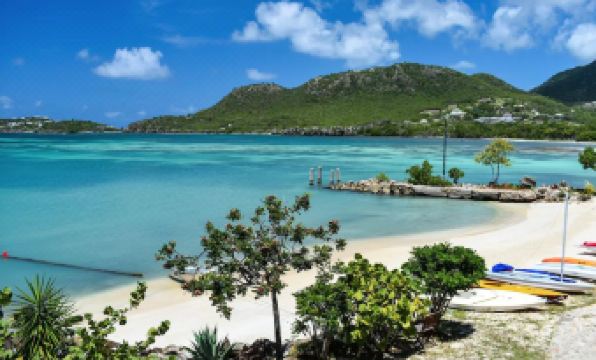 Catamaran Hotel Marina