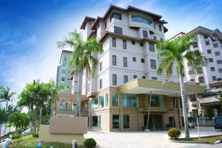 D'Anggerek Serviced Apartment Отели в г. Mukim Berakas A