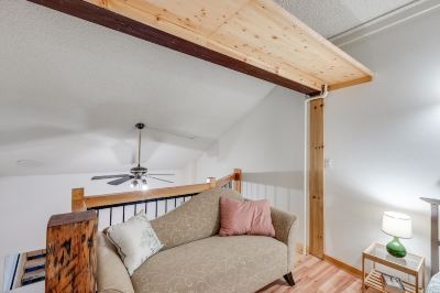 One-Bedroom Apartment Mt Baker Lodging Condo 18 – Remodeled, Sleeps 4! by Mbl Photo