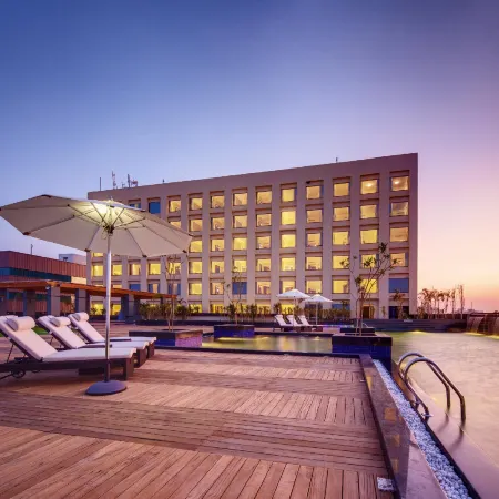 Balaji Sarovar Premiere Solapur