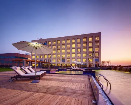 Balaji Sarovar Premiere Solapur Hotels in Solapur