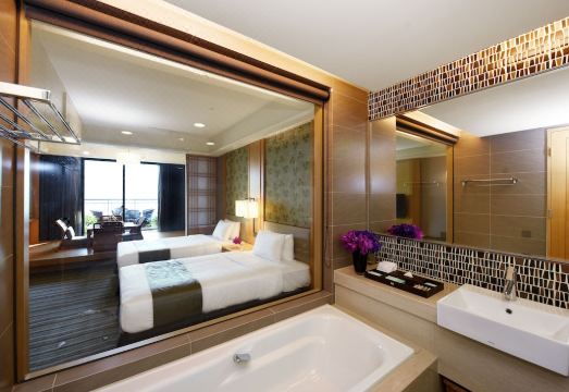 2. 풀론 호텔 단수..