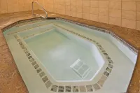 Holiday Inn Express & Suites RICHFIELD by IHG - ที่มีอ่างอาบน้ำ