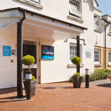 Travelodge Cardiff Airport
