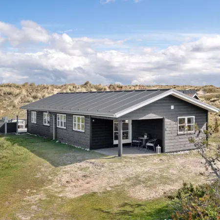 "Anton" - 1.5km from the Sea