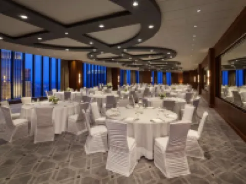 The Marquette Hotel, Curio Collection by Hilton