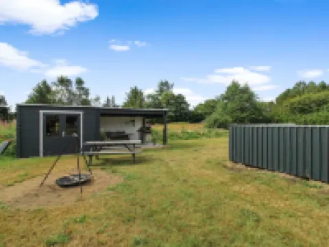 "Daina" - 400m to the Fjord Hotels in Vemb