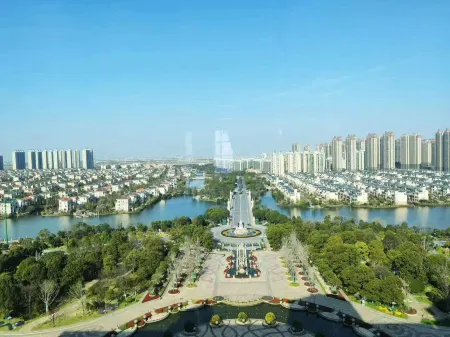 Qin'aida Holiday Apartment Отели рядом с достопримечательностью «Yuantuojiao Scenic Resort»
