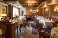 Hotel Garni Alpenruh-Micheluzzi - breakfast