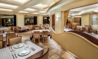Grand XIV Naruto the Lodge - Housity