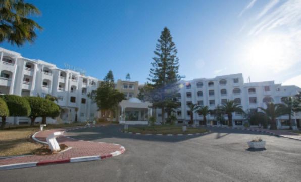 Thapsus Beach Resort