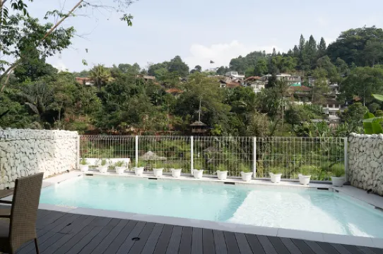 Lavender Rooftop Villa 3 Bedrooms with a Private Heated Swimming Pool