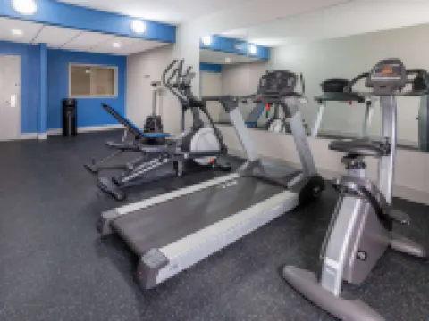 Baymont by Wyndham la Vergne Hotels in La Vergne