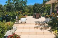 Bnb Castellane Chambre d'Hotes B&B Hotels in Angles