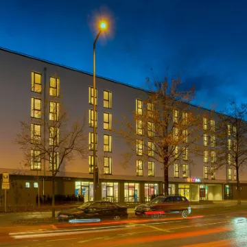 รามาดา อังกอร์ บายวินด์แฮม มิวนิก เมสเซอ โรงแรมใกล้งานแสดงสินค้า Bauma München