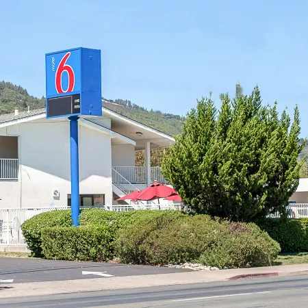 Motel 6 Ukiah, CA
